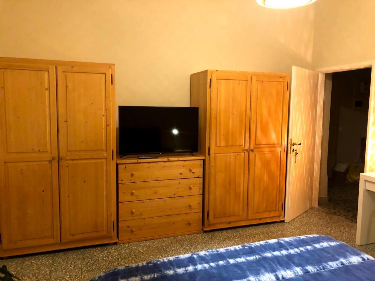 Dany'S Home Ливорно Экстерьер фото